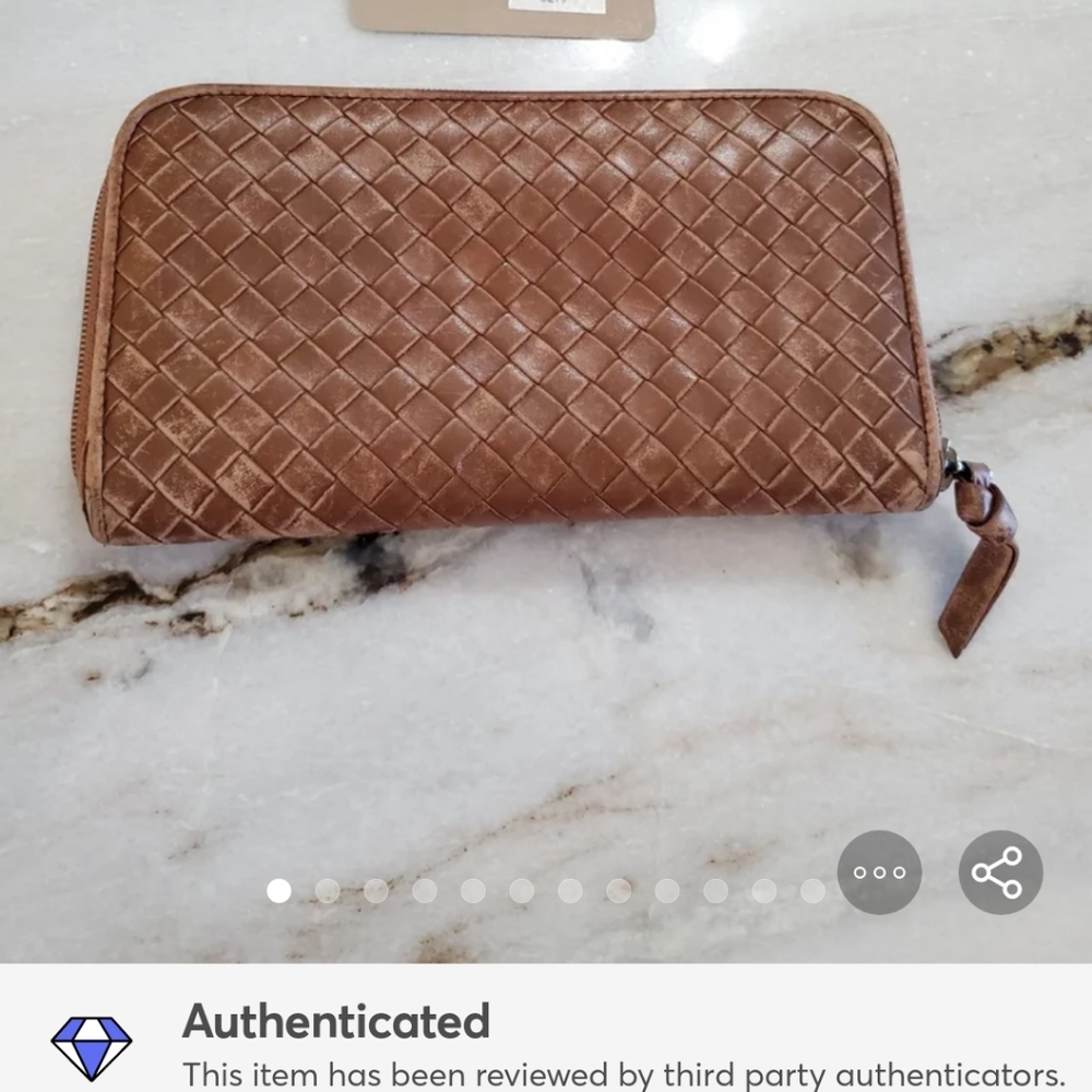 Bottega Veneta Intrecciato Wallet Auth
